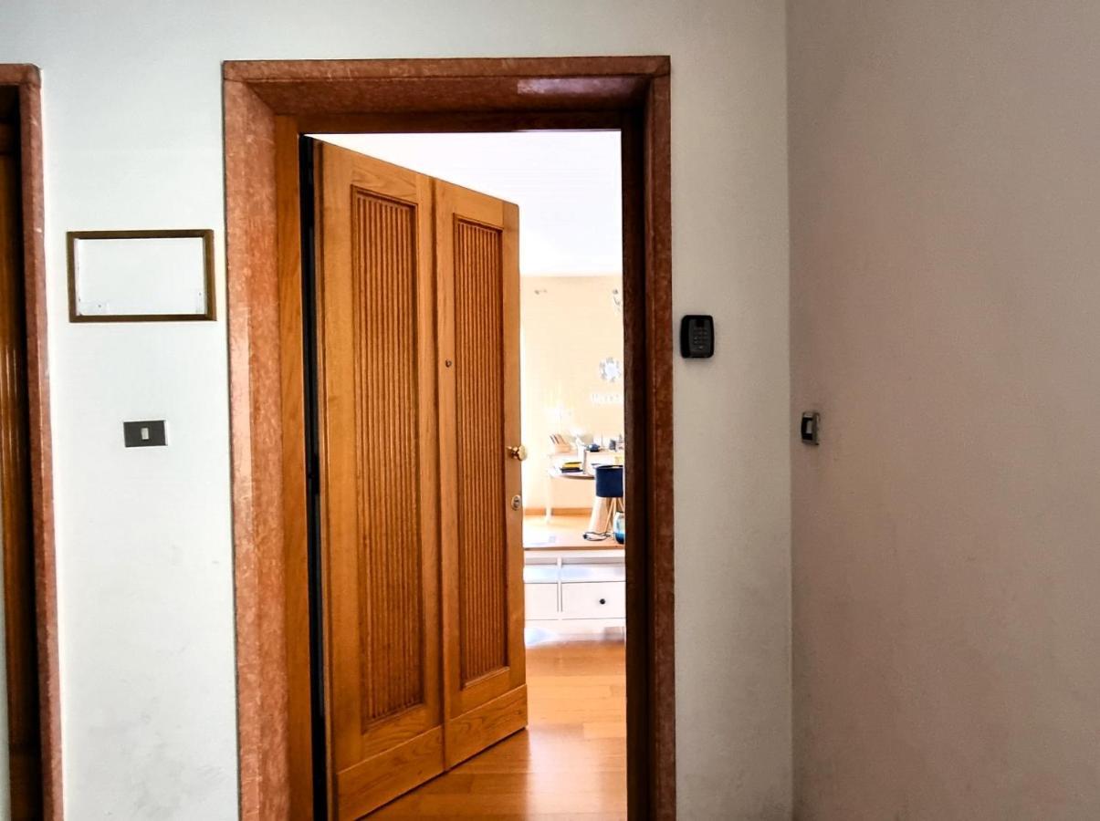Casa Vivaldi Guest House ヴェローナ エクステリア 写真